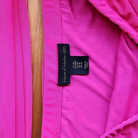 NWOT House of Harlow 1960 hot pink one shoulder 2 piece set size M mesh - Picture 7 of 17